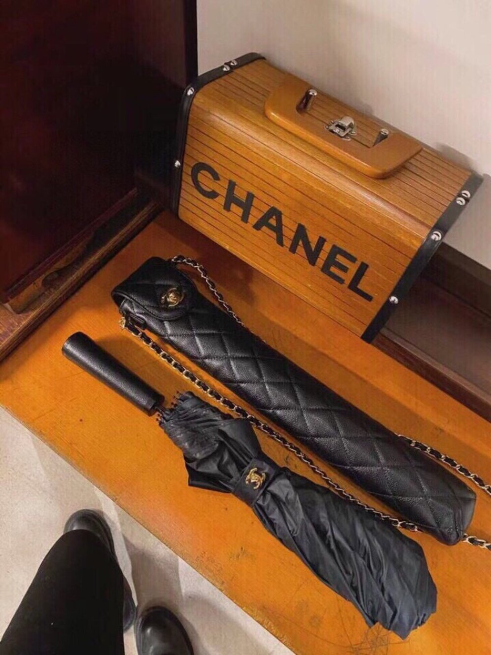 🔥🔥Chanel. Black Quilted Umbrella with Case